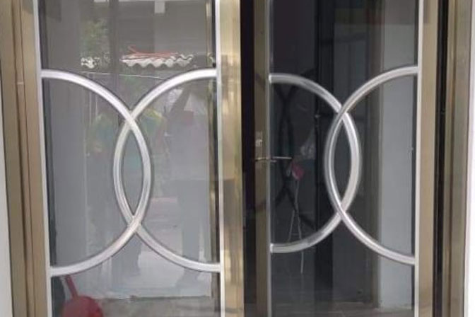 Inovacristal Puertas y Ventanas de Aluminio