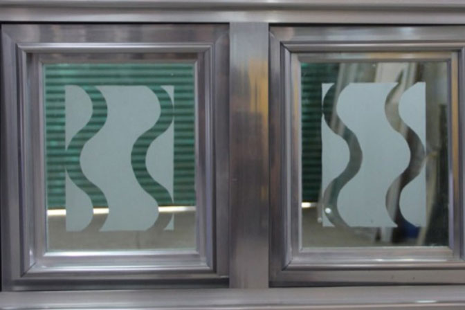 Inovacristal Puertas y Ventanas de Aluminio